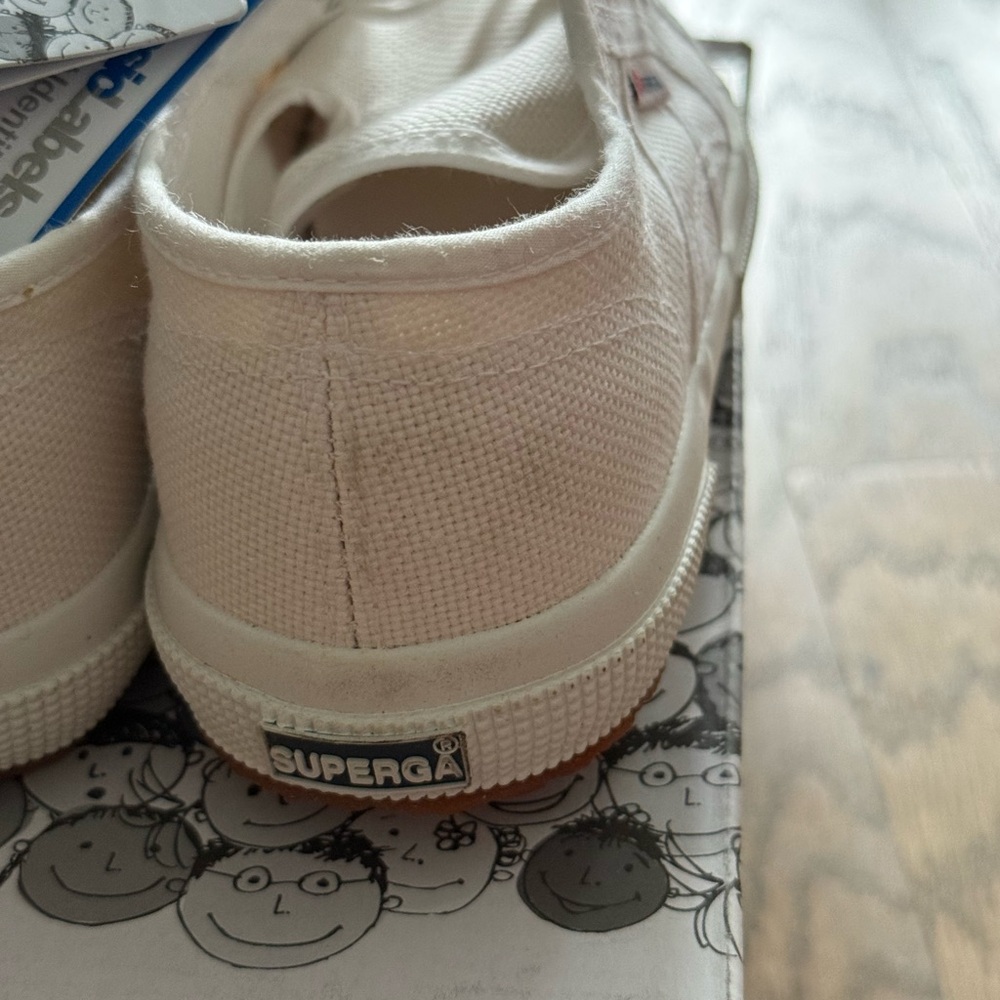 Brand new in box*Superga Girl’s 2750 JCOT Classic White Canvas Sneakers - Picture 7 of 7